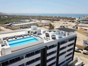 2BR 2BT new Condo 5 minutes walk from the Beach